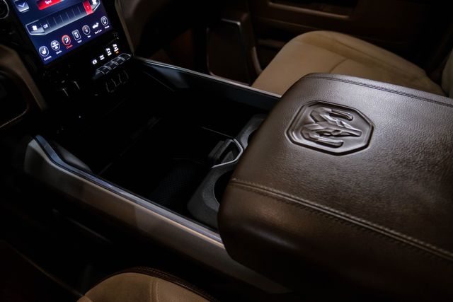 2019 Ram 3500 Laramie TOW TECH PKG 17" Alcoa ALPINE AUDIO Loaded | Dallas, TX | East Dallas Diesel 2019 Ram 3500 Laramie TOW TECH PKG 17" Alcoa ALPINE AUDIO Loaded | Dallas, TX | East Dallas Diesel