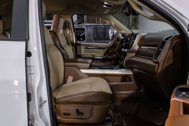 2019 Ram 3500 Laramie TOW TECH PKG 17" Alcoa ALPINE AUDIO Loaded | Dallas, TX | East Dallas Diesel 2019 Ram 3500 Laramie TOW TECH PKG 17" Alcoa ALPINE AUDIO Loaded | Dallas, TX | East Dallas Diesel