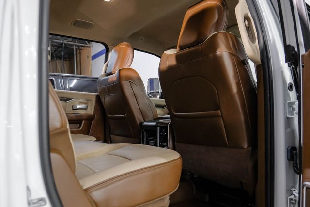 2019 Ram 3500 Laramie TOW TECH PKG 17" Alcoa ALPINE AUDIO Loaded | Dallas, TX | East Dallas Diesel 2019 Ram 3500 Laramie TOW TECH PKG 17" Alcoa ALPINE AUDIO Loaded | Dallas, TX | East Dallas Diesel