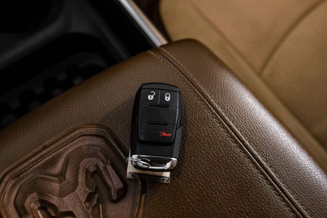 2019 Ram 3500 Laramie TOW TECH PKG 17" Alcoa ALPINE AUDIO Loaded | Dallas, TX | East Dallas Diesel 2019 Ram 3500 Laramie TOW TECH PKG 17" Alcoa ALPINE AUDIO Loaded | Dallas, TX | East Dallas Diesel