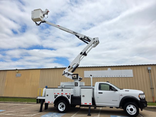 2019 Ram 5500 4X4 CUMMINS VERSALIFT VST47I MATERIAL HANDLER 52FT BUCKET TRUCK | Irving, TX | Pinnacle Trucks Dallas in Irving, TX 75039