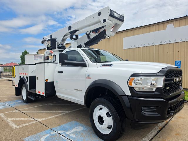 2019 Ram 5500 4X4 CUMMINS VERSALIFT VST47I MATERIAL HANDLER 52FT BUCKET TRUCK | weatherford, TX | Pinnacle Trucks Dallas