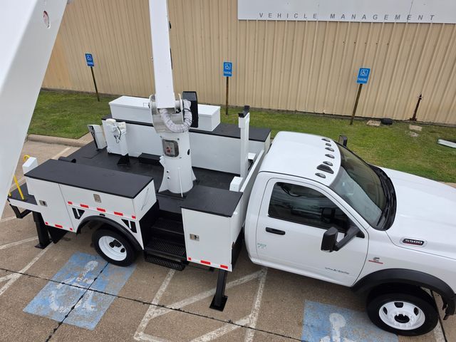 2019 Ram 5500 4X4 CUMMINS VERSALIFT VST47I MATERIAL HANDLER 52FT BUCKET TRUCK | weatherford, TX | Pinnacle Trucks Dallas