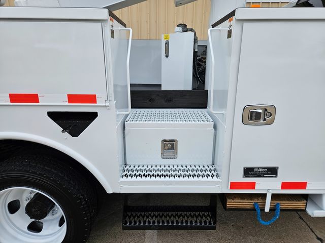 2019 Ram 5500 4X4 RAM ALTEC BUCKET TRUCK ALTEC AT41M MATERIAL HANDLER 46FT | Irving, TX | Pinnacle Trucks 2019 Ram 5500 4X4 RAM ALTEC BUCKET TRUCK ALTEC AT41M MATERIAL HANDLER 46FT | Irving, TX | Pinnacle Trucks