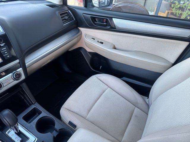 2019 Subaru Outback 2.5i