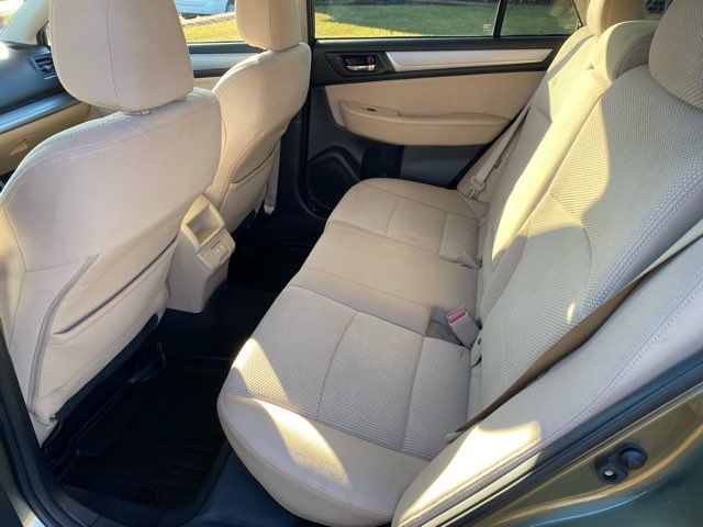 2019 Subaru Outback 2.5i Premium | Ephrata, PA | Pine Tree Motors