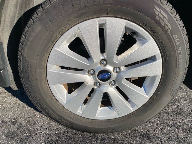 2019 Subaru Outback 2.5i Premium | Ephrata, PA | Pine Tree Motors