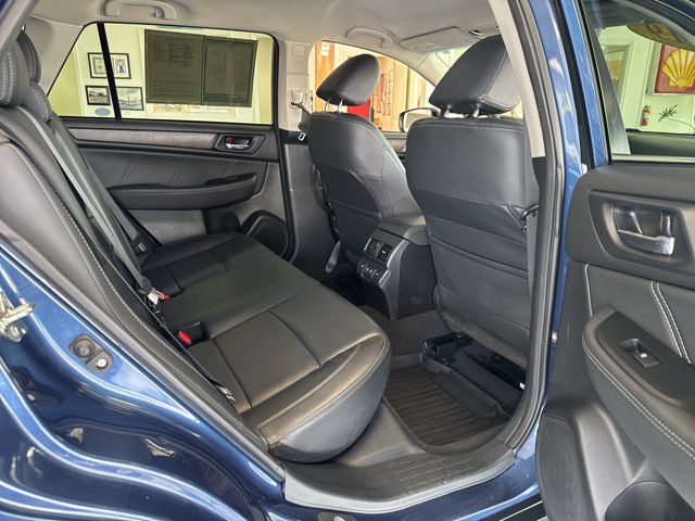 2019 Subaru Outback 2.5i Limited | Rome, GA | Knight's Car Store 2019 Subaru Outback 2.5i Limited | Rome, GA | Knight's Car Store