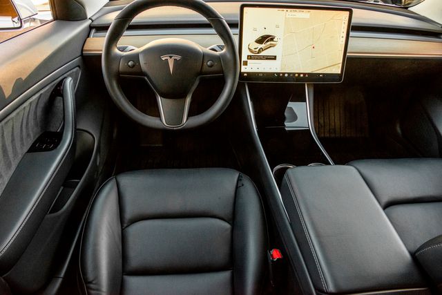 2019 Tesla Model 3 Standard Range Plus | Van Nuys, CA | Stellar Auto INC.