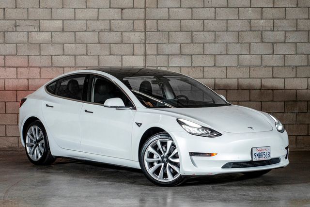 2019 Tesla Model 3 Standard Range Plus | Van Nuys, CA | Stellar Auto INC.