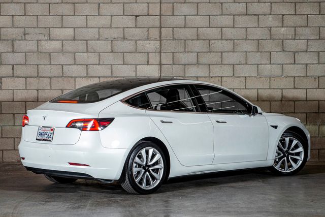 2019 Tesla Model 3 Standard Range Plus | Van Nuys, CA | Stellar Auto INC.