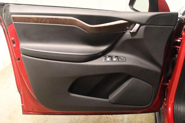 2019 Tesla Model X Long Range w/ Extended Range | Branford, CT | Sound Auto Wholesalers 2019 Tesla Model X Long Range w/ Extended Range | Branford, CT | Sound Auto Wholesalers