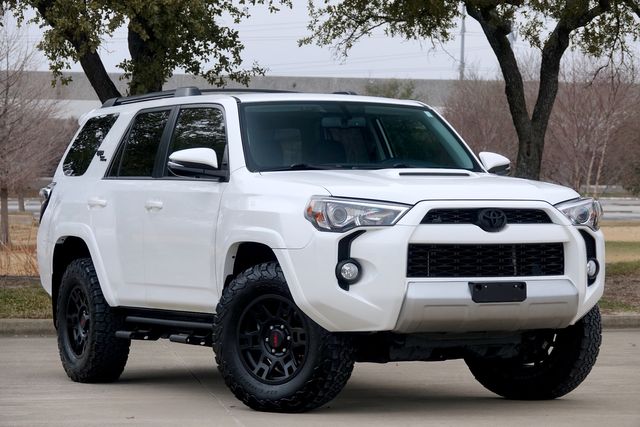 2019 Toyota 4Runner TRD Off-Road Premium * 1-OWNER * Sunroof * 4x4 * | Plano, Texas | Lone Star Cars, Inc