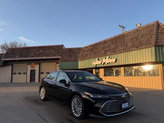 2019 Toyota Avalon Limited | Dickinson, ND | Heiser Motors