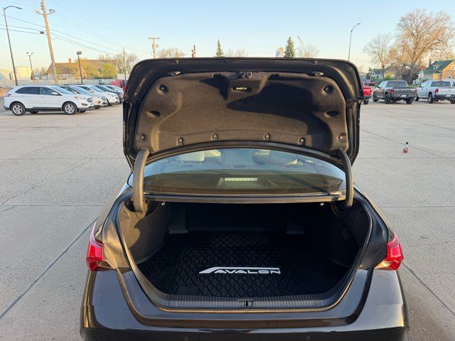 2019 Toyota Avalon Limited | Dickinson, ND | Heiser Motors