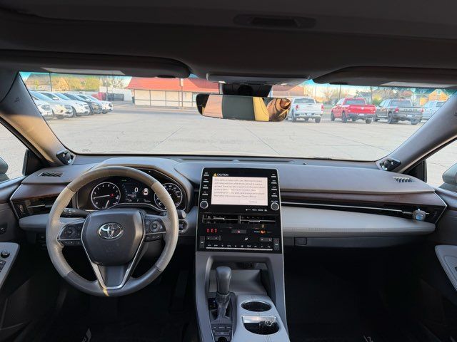 2019 Toyota Avalon Limited | Dickinson, ND | Heiser Motors