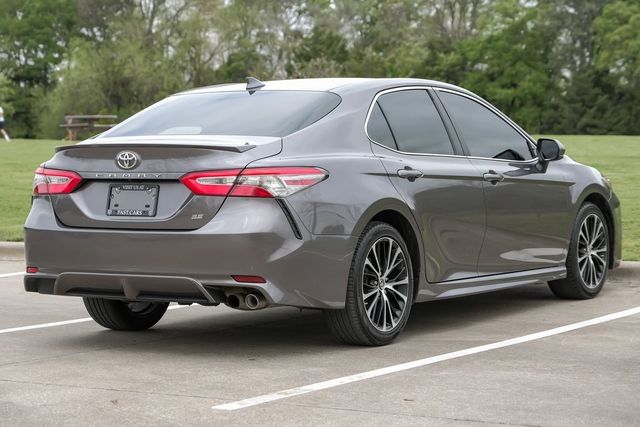 2019 Toyota Camry SE Partial Leather Sport Seats Apple Car Play BT 2019 Toyota Camry SE Partial Leather Sport Seats Apple Car Play BT