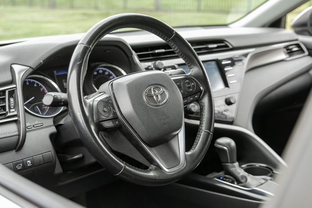 2019 Toyota Camry SE Partial Leather Sport Seats Apple Car Play BT 2019 Toyota Camry SE Partial Leather Sport Seats Apple Car Play BT