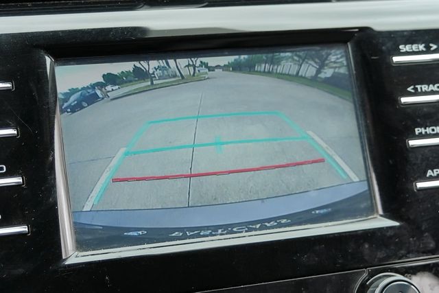 2019 Toyota Camry SE Partial Leather Sport Seats Apple Car Play BT 2019 Toyota Camry SE Partial Leather Sport Seats Apple Car Play BT