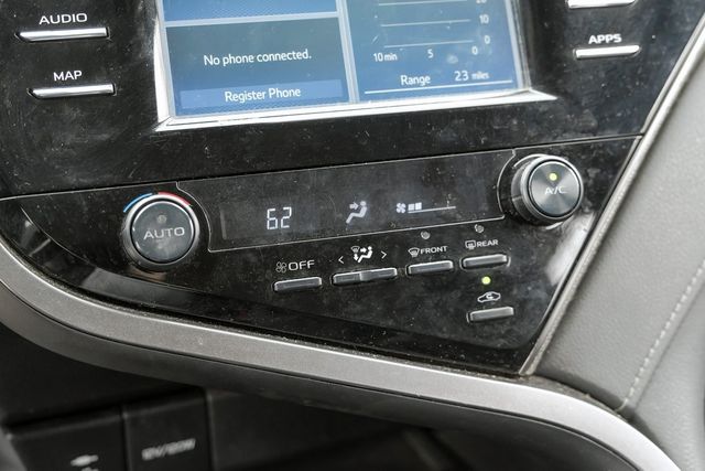 2019 Toyota Camry SE Partial Leather Sport Seats Apple Car Play BT 2019 Toyota Camry SE Partial Leather Sport Seats Apple Car Play BT