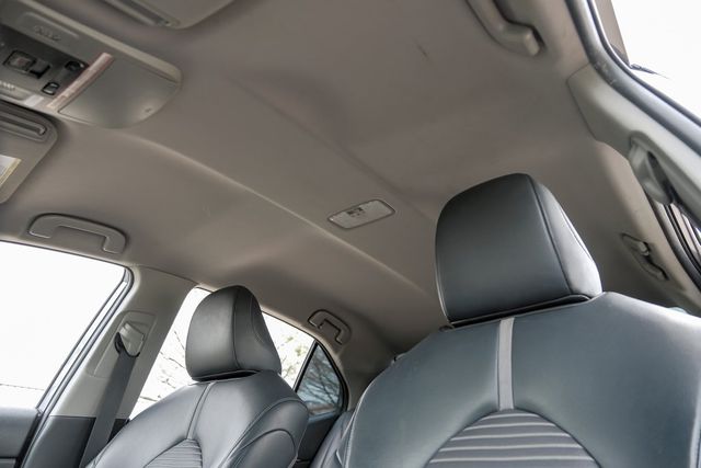 2019 Toyota Camry SE Partial Leather Sport Seats Apple Car Play BT 2019 Toyota Camry SE Partial Leather Sport Seats Apple Car Play BT