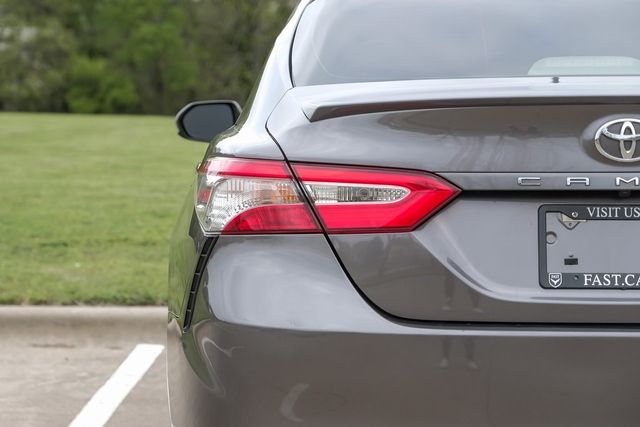 2019 Toyota Camry SE Partial Leather Sport Seats Apple Car Play BT 2019 Toyota Camry SE Partial Leather Sport Seats Apple Car Play BT