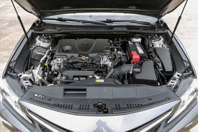 2019 Toyota Camry SE Partial Leather Sport Seats Apple Car Play BT 2019 Toyota Camry SE Partial Leather Sport Seats Apple Car Play BT