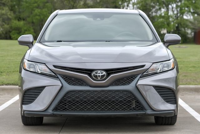 2019 Toyota Camry SE Partial Leather Sport Seats Apple Car Play BT 2019 Toyota Camry SE Partial Leather Sport Seats Apple Car Play BT