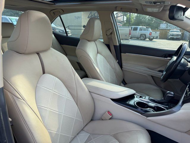 2019 Toyota Camry XLE | San Antonio, TX | Jacob's Auto Sales Inc.