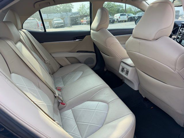 2019 Toyota Camry XLE | San Antonio, TX | Jacob's Auto Sales Inc.