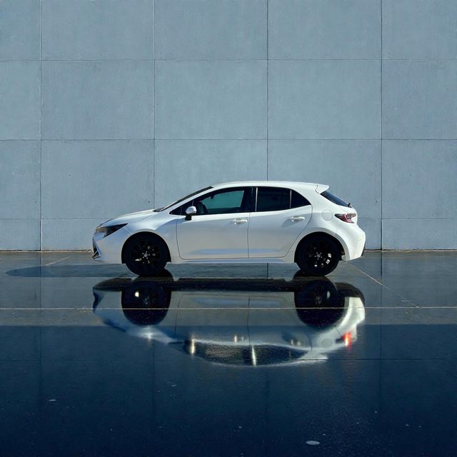 2019 Toyota Corolla Hatchback XSE | Plano, TX | Schneck Motor Company