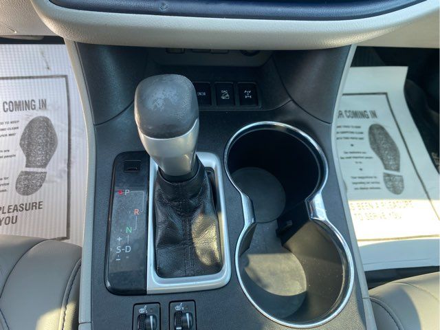 2019 Toyota Highlander XLE | Ephrata, PA | Pine Tree Motors 2019 Toyota Highlander XLE | Ephrata, PA | Pine Tree Motors