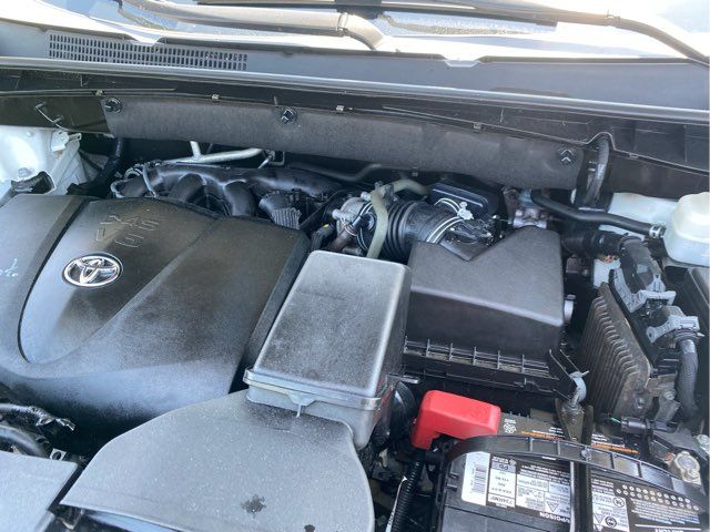 2019 Toyota Highlander XLE | Ephrata, PA | Pine Tree Motors 2019 Toyota Highlander XLE | Ephrata, PA | Pine Tree Motors