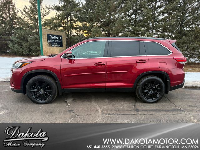 2019 Toyota Highlander XLE | Farmington, MN | Dakota Motor Company 