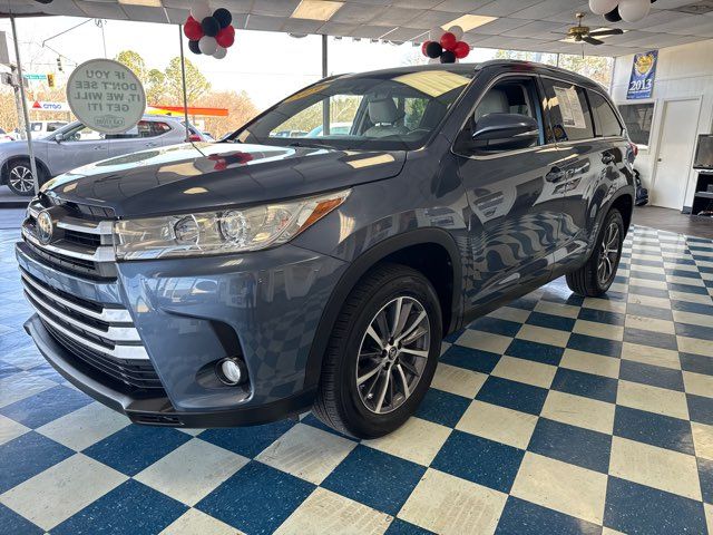 2019 Toyota Highlander XLE | Rome, GA | Knight's Car Store