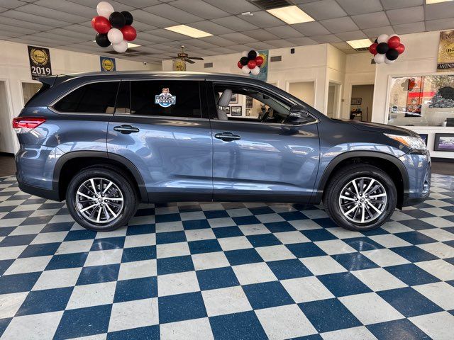 2019 Toyota Highlander XLE | Rome, GA | Knight's Car Store 2019 Toyota Highlander XLE | Rome, GA | Knight's Car Store