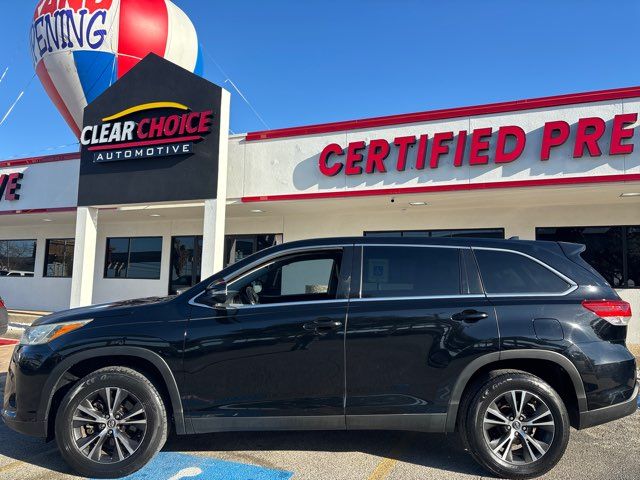 2019 Toyota Highlander LE Plus | San Antonio, TX | Clear Choice Automotive South