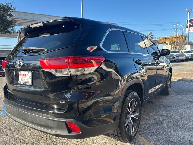 2019 Toyota Highlander LE Plus | San Antonio, TX | Clear Choice Automotive South