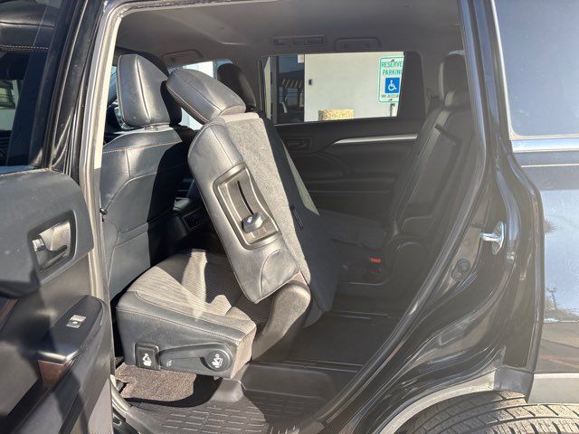 2019 Toyota Highlander LE Plus | San Antonio, TX | Clear Choice Automotive South 2019 Toyota Highlander LE Plus | San Antonio, TX | Clear Choice Automotive South