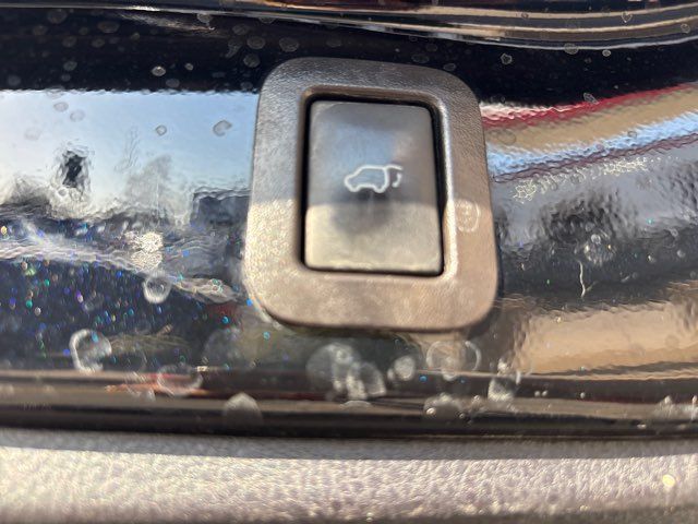 2019 Toyota Highlander LE Plus | San Antonio, TX | Clear Choice Automotive South 2019 Toyota Highlander LE Plus | San Antonio, TX | Clear Choice Automotive South