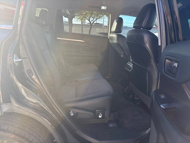 2019 Toyota Highlander LE Plus | San Antonio, TX | Clear Choice Automotive South 2019 Toyota Highlander LE Plus | San Antonio, TX | Clear Choice Automotive South