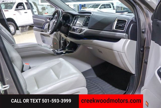 2019 Toyota Highlander Limited FWD V6 1 Owner Financing Loaded Roof NICE