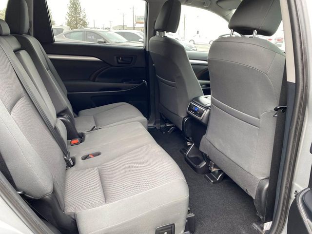 2019 Toyota Highlander LE