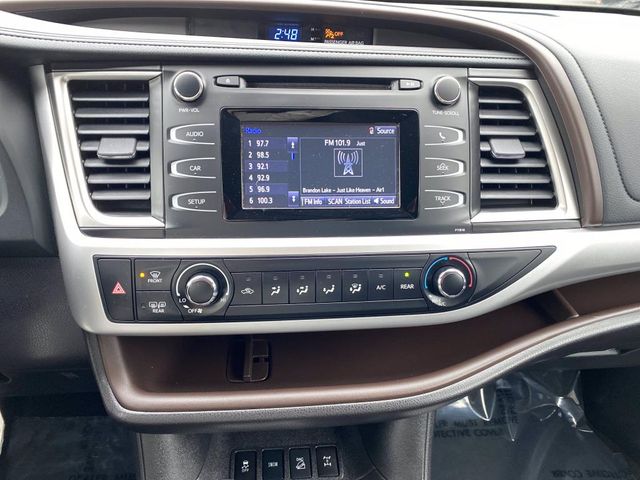 2019 Toyota Highlander LE