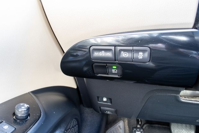 2019 Toyota Prius XLE AWD-e | Great Falls, Montana | Bleskin Motor Company 