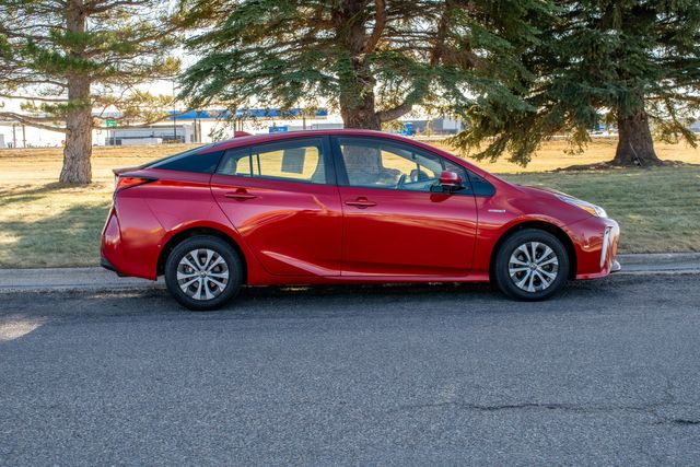 2019 Toyota Prius XLE AWD-e | Great Falls, Montana | Bleskin Motor Company 