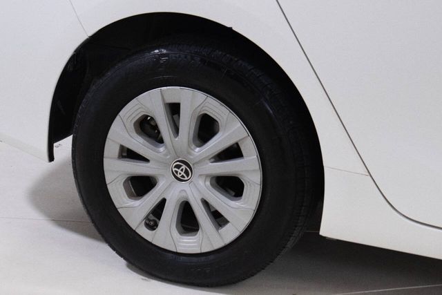 2019 Toyota Prius L Eco 4dr Hatchback | Houston, TX | Houston Auto Credit 2019 Toyota Prius L Eco 4dr Hatchback | Houston, TX | Houston Auto Credit