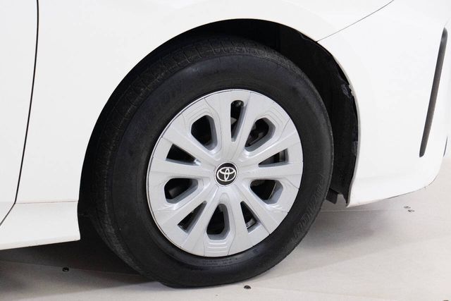 2019 Toyota Prius L Eco 4dr Hatchback | Houston, TX | Houston Auto Credit 2019 Toyota Prius L Eco 4dr Hatchback | Houston, TX | Houston Auto Credit