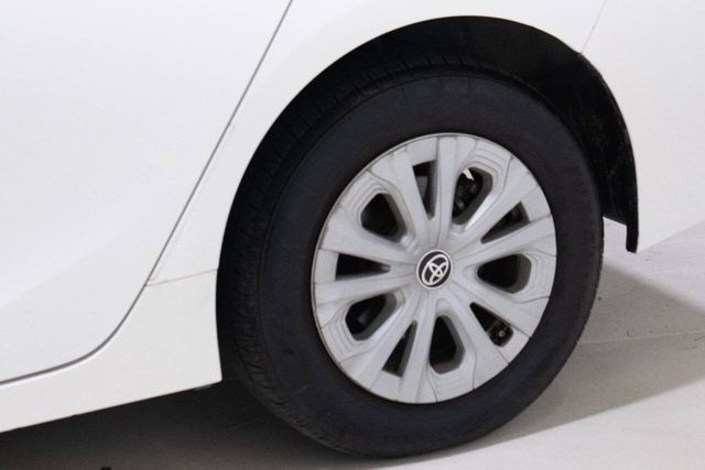 2019 Toyota Prius L Eco 4dr Hatchback | Houston, TX | Houston Auto Credit 2019 Toyota Prius L Eco 4dr Hatchback | Houston, TX | Houston Auto Credit