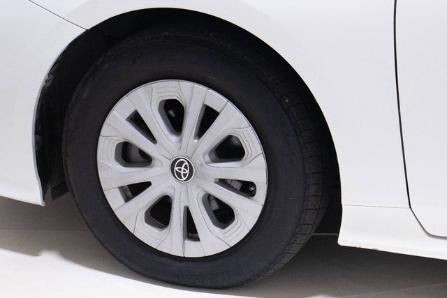 2019 Toyota Prius L Eco 4dr Hatchback | Houston, TX | Houston Auto Credit 2019 Toyota Prius L Eco 4dr Hatchback | Houston, TX | Houston Auto Credit